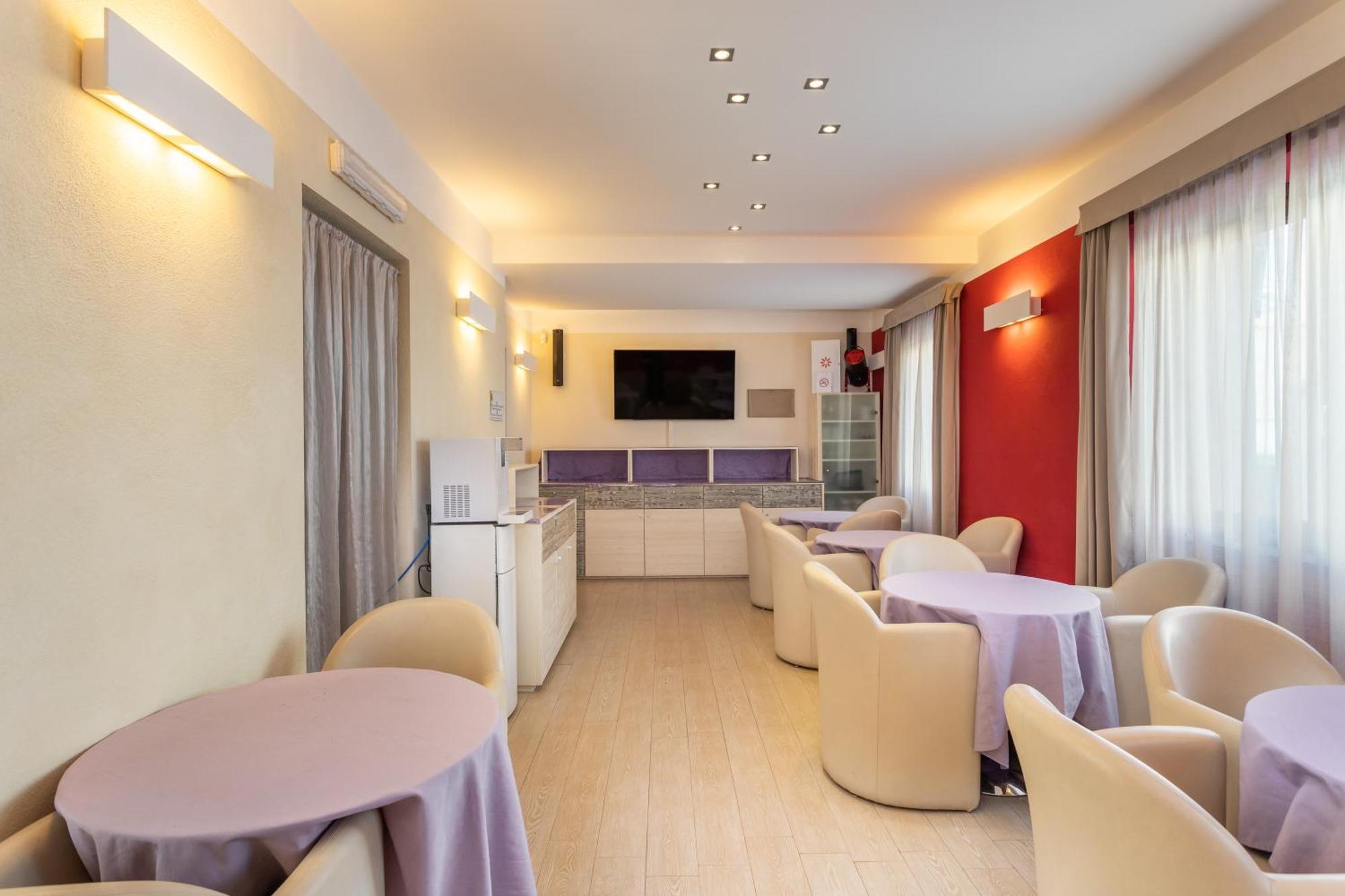 Hotel Belvir Villasimius Exterior photo